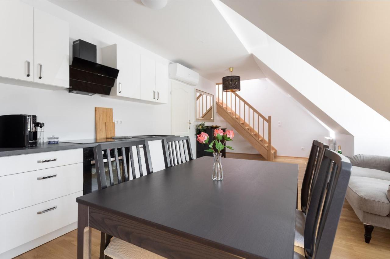 N46 · Penthouse Near Schoenbrunn. Amazing Terrace! N46